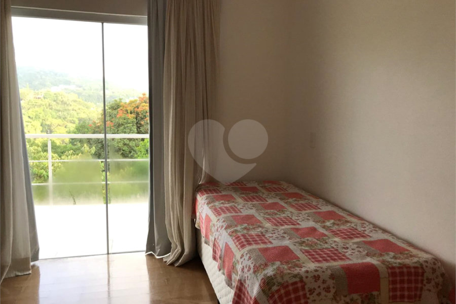 Casa à venda com 3 suítes no condomínio Alpes da Cantareira, Mairiporã - SP