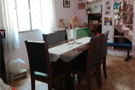 Sobrado à venda com 4 quartos, sendo 1 suíte, em Jardim Marisa, São Paulo, SP