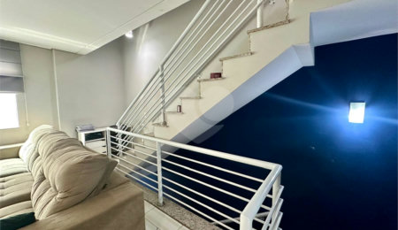 Casa à venda com 3 quartos, sendo 1 suíte,  no condomínio Marcio Thomaz, São Paulo - SP