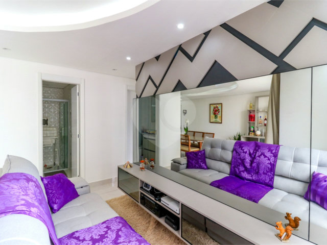 Apartamento à venda com 3 quartos, sendo 1 suíte,  em Santo Amaro, São Paulo, SP