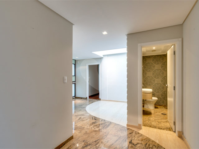 Casa de Vila à venda com 4 suítes em Chácara Flora, São Paulo, SP