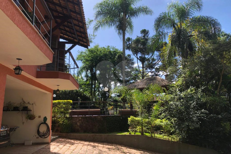 Casa à venda com 3 suítes no condomínio Sausalito, Mairiporã - SP