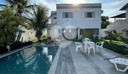 Casa à venda com 3 quartos, sendo 1 suíte, em Outerio da Glória, Porto Seguro, BA