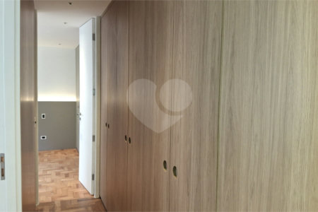 Apartamento para alugar com 3 quartos, sendo 1 suíte, em Itaim Bibi, São Paulo, SP