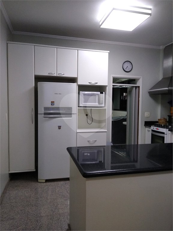 Apartamento à venda com 3 quartos, sendo 1 suíte,  em Bela Vista, São Paulo, SP