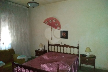 Casa à venda com 4 quartos, sendo 1 suíte, em Campo Belo, São Paulo, SP