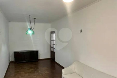 Casa à venda com 4 quartos, sendo 1 suíte, em Água Fria, São Paulo, SP