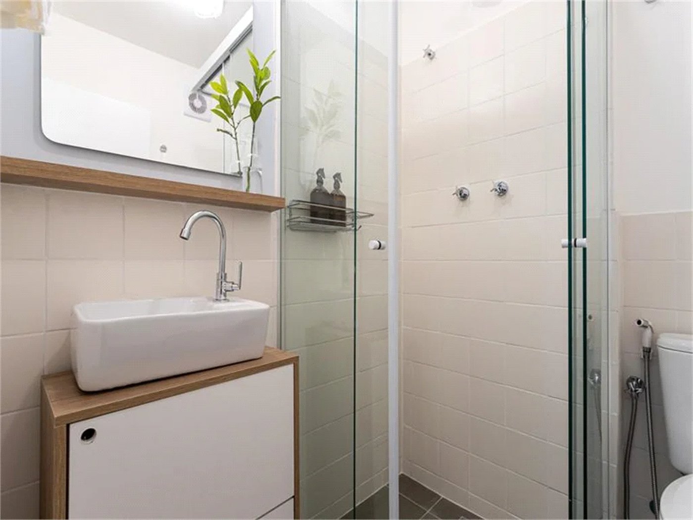 Apartamento à venda com 5 quartos, sendo 1 suíte, em Pinheiros, São Paulo, SP