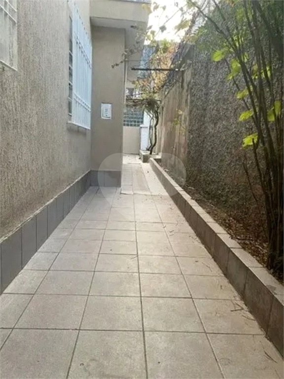 Sobrado à venda com 3 quartos em Jardim Arpoador, São Paulo, SP