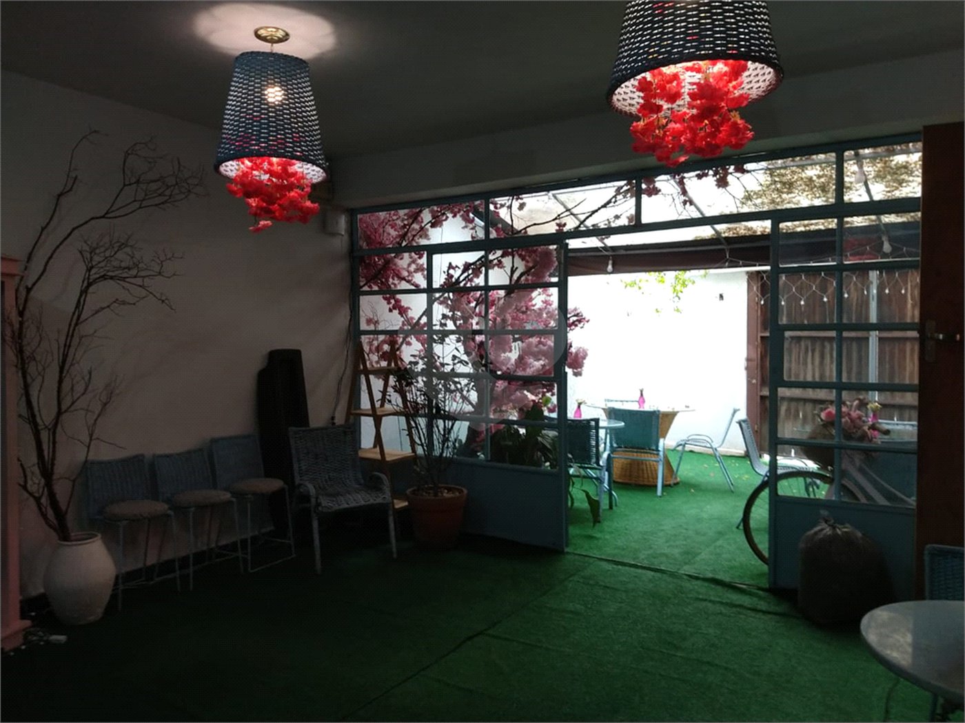Sobrado à venda com 5 quartos, sendo 3 suítes,  em Jardim França, São Paulo, SP