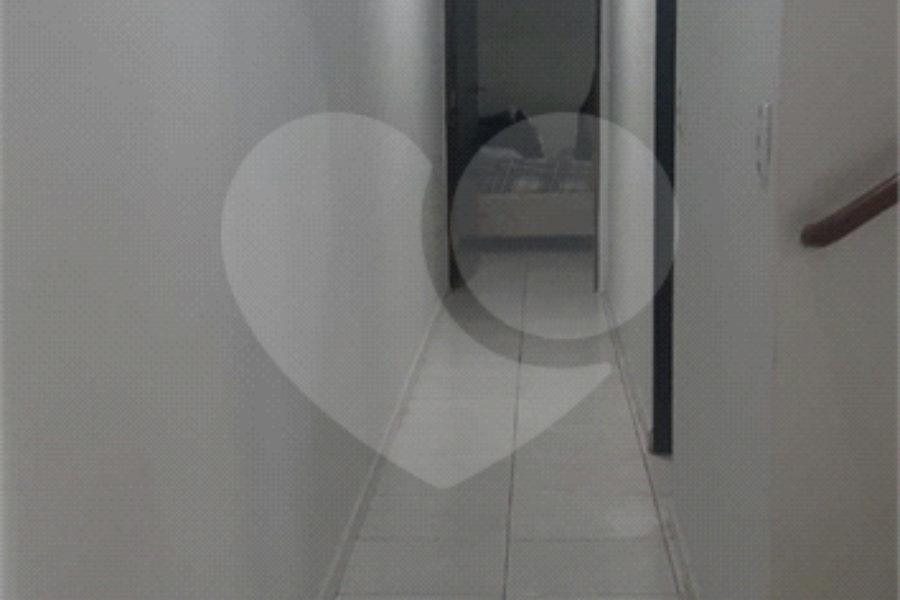 Sobrado à venda com 3 suítes em Jaraguá, São Paulo, SP