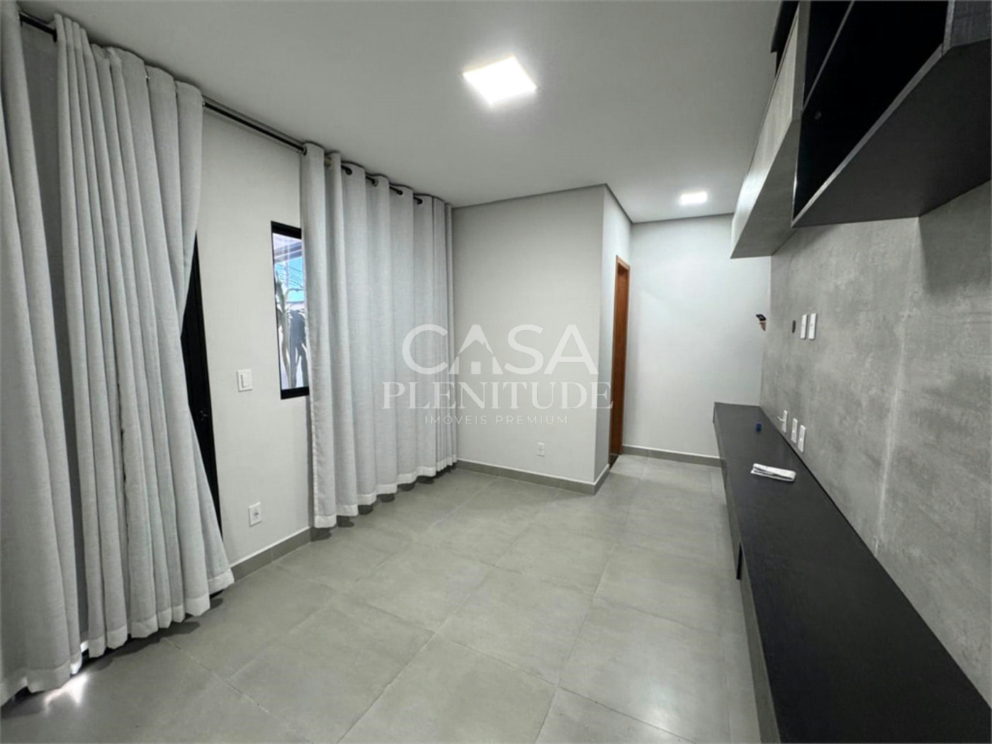 Sobrado à venda com 2 quartos em Wanel Ville, Sorocaba, SP