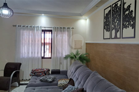 Casa à venda com 3 quartos, sendo 1 suíte,  em Jardim Universo, Mogi das Cruzes, SP