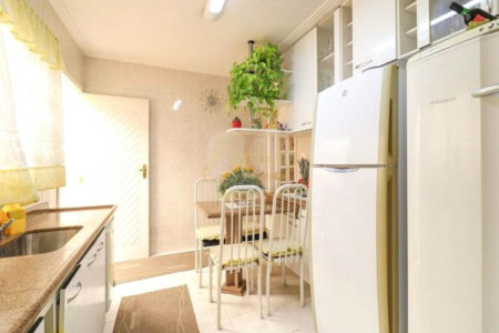 Casa à venda com 4 quartos, sendo 2 suítes, em Jardim Trussardi, São Paulo, SP