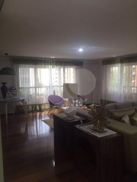 Apartamento à venda com 4 quartos, sendo 2 suítes, em Tatuapé, São Paulo, SP