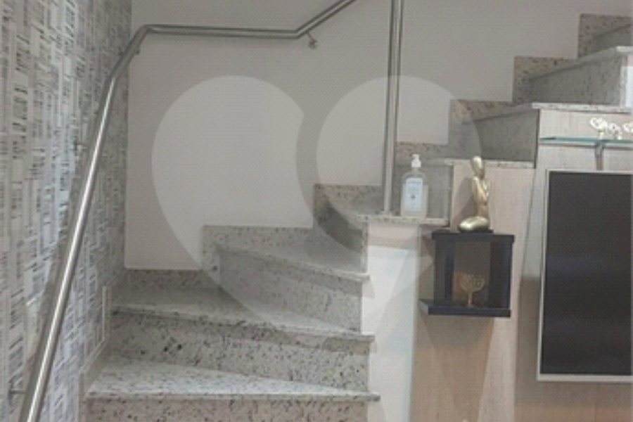 Casa à venda com 2 suítes no condomínio Lauro Korte, São Paulo - SP