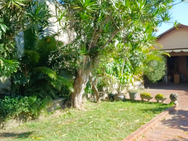 Casa Térrea à venda com 3 quartos em Interlagos, São Paulo, SP