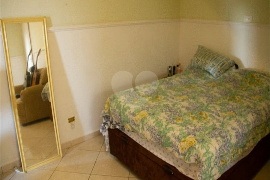 Casa Térrea à venda com 3 quartos, sendo 1 suíte, em Vila Irmãos Arnoni, São Paulo, SP