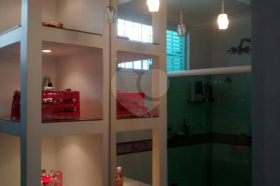 Sobrado à venda com 4 suítes em Tremembé, São Paulo, SP