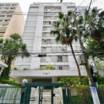 Apartamento à venda com 3 quartos, sendo 1 suíte,  em Itaim Bibi, São Paulo, SP