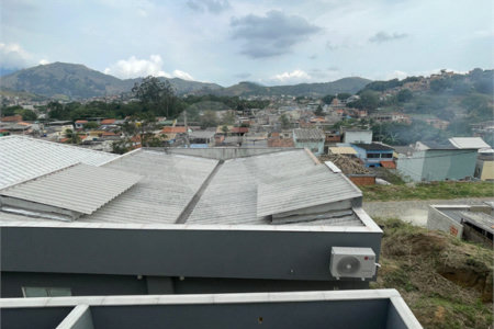 Duplex à venda com 2 suítes em Santíssimo, Rio de Janeiro, RJ