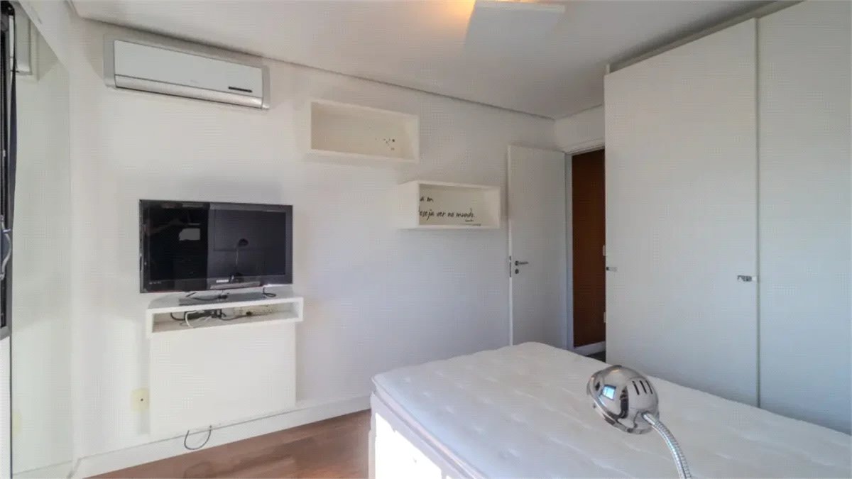 Apartamento à venda com 4 quartos, sendo 3 suítes, em Cidade Monções, São Paulo, SP