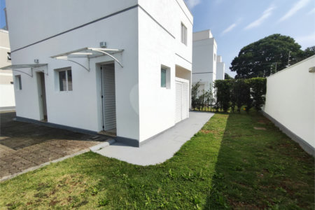 Casa de Vila à venda com 3 quartos, sendo 1 suíte, em Loteamento Jardim Morumbi, Atibaia, SP