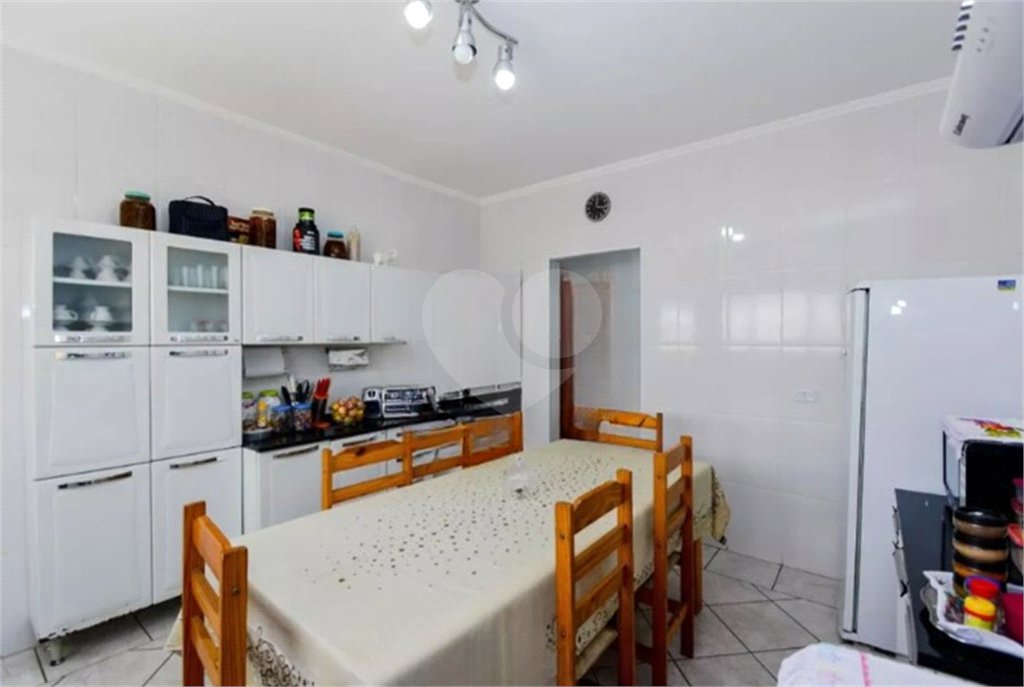Casa à venda com 3 quartos, sendo 1 suíte,  em Jardim Aida, Guarulhos, SP