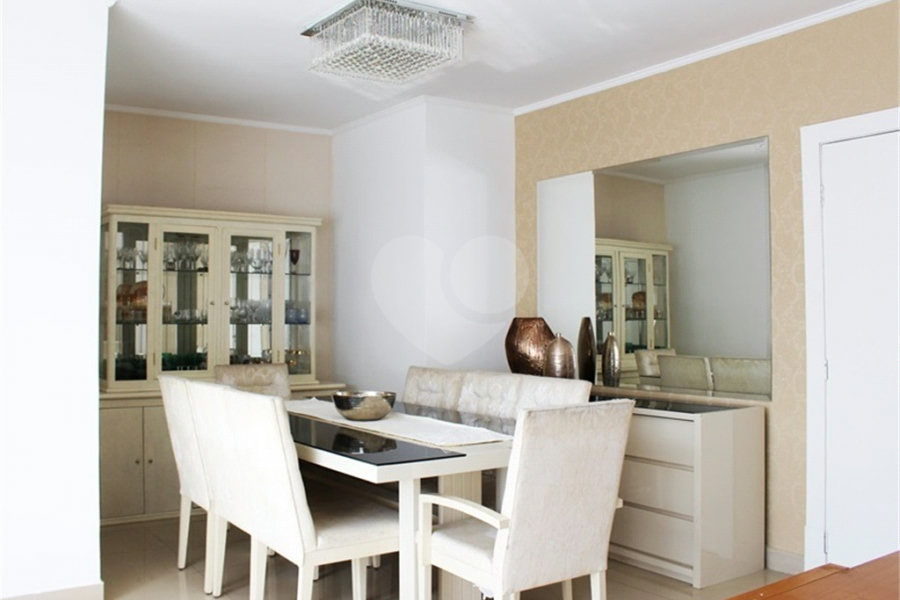 Casa Térrea à venda com 3 quartos, sendo 2 suítes,  em Vila Galvão, Guarulhos, SP