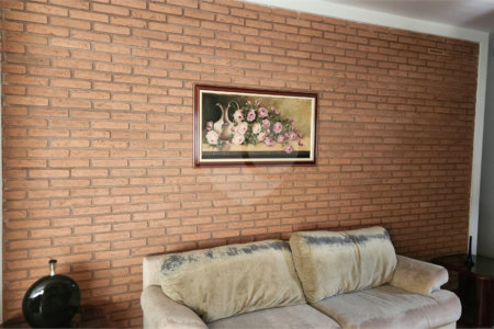 Casa à venda com 3 quartos, sendo 1 suíte, no Centro, Araraquara, SP