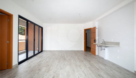 Apartamento à venda com 2 quartos, sendo 1 suíte,  em Alto da Boa Vista, São Paulo, SP