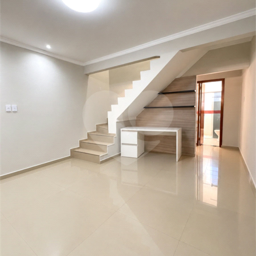 Sobrado à venda com 2 quartos, sendo 1 suíte, em Vila Mazzei, São Paulo, SP