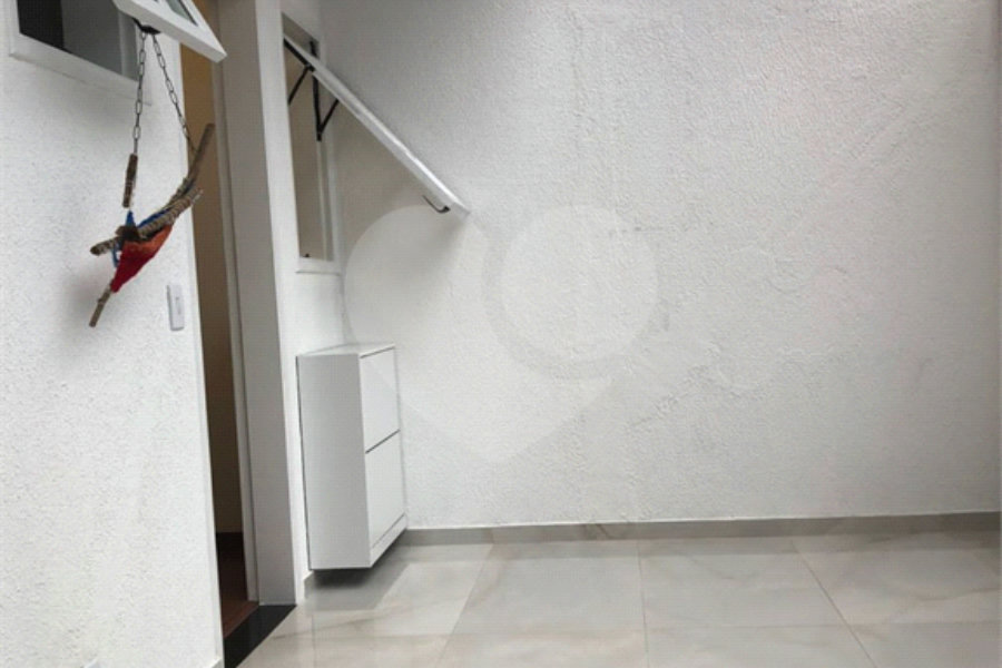 Sobrado em condomínio fechado
