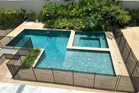 Casa à venda com 5 quartos, sendo 4 suítes,  no condomínio Residencial Vila do Itamaraca, Valinhos - SP