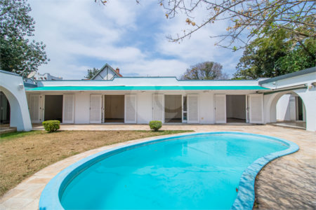 Casa Térrea à venda com 5 quartos, sendo 2 suítes, em Jardim Marajoara, São Paulo, SP