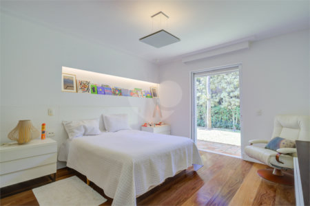 Casa Térrea à venda com 4 suítes em Alto da Boa Vista, São Paulo, SP