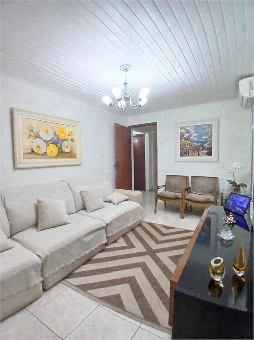 Casa à venda com 3 quartos, sendo 1 suíte, em Vila Rica, São Paulo, SP