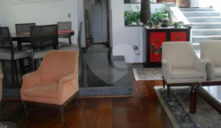 Sobrado à venda com 3 suítes em Jardim Leonor, São Paulo, SP