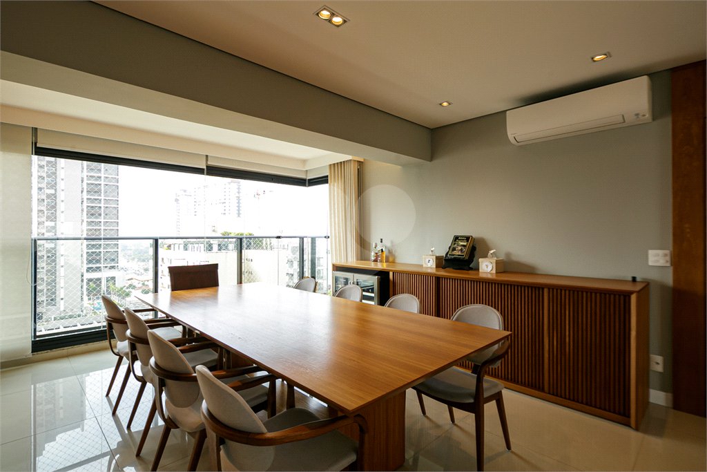 Apartamento à venda com 3 suítes em Brooklin, São Paulo, SP