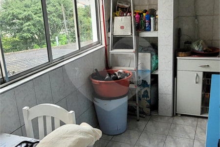Sobrado à venda com 2 quartos em Cidade Líder, São Paulo, SP