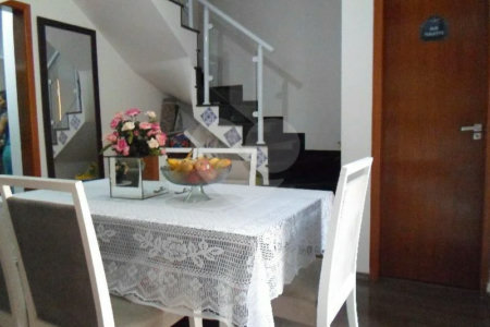 Casa à venda com 3 quartos, sendo 1 suíte,  no condomínio Fernandes, São Paulo - SP