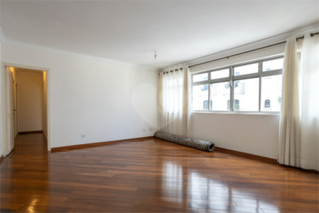 Apartamento à venda com 3 quartos, sendo 1 suíte, em Jardim Paulista, São Paulo, SP