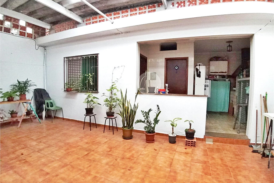 Sobrado à venda com 13 quartos, sendo 1 suíte,  em Jardim São Paulo(zona Norte), São Paulo, SP