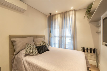 Apartamento à venda com 4 quartos, sendo 3 suítes,  em Jardim das Acácias, São Paulo, SP