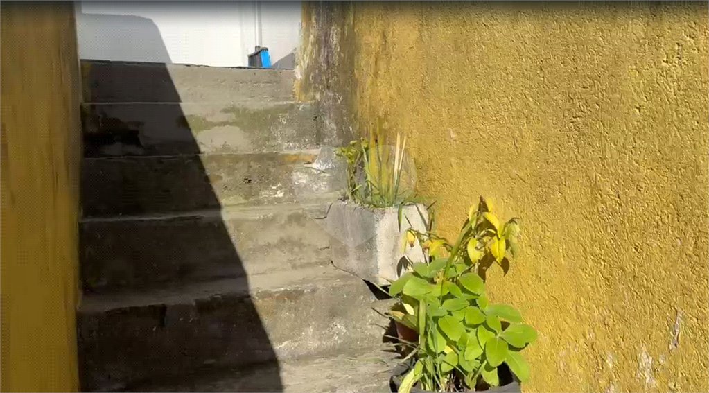 Sobrado à venda com 5 quartos em Vila Marari, São Paulo, SP