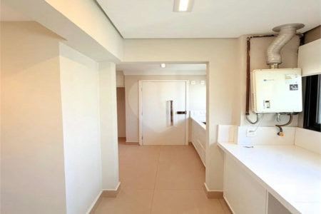 Apartamento para alugar com 2 suítes em Vila Andrade, São Paulo, SP