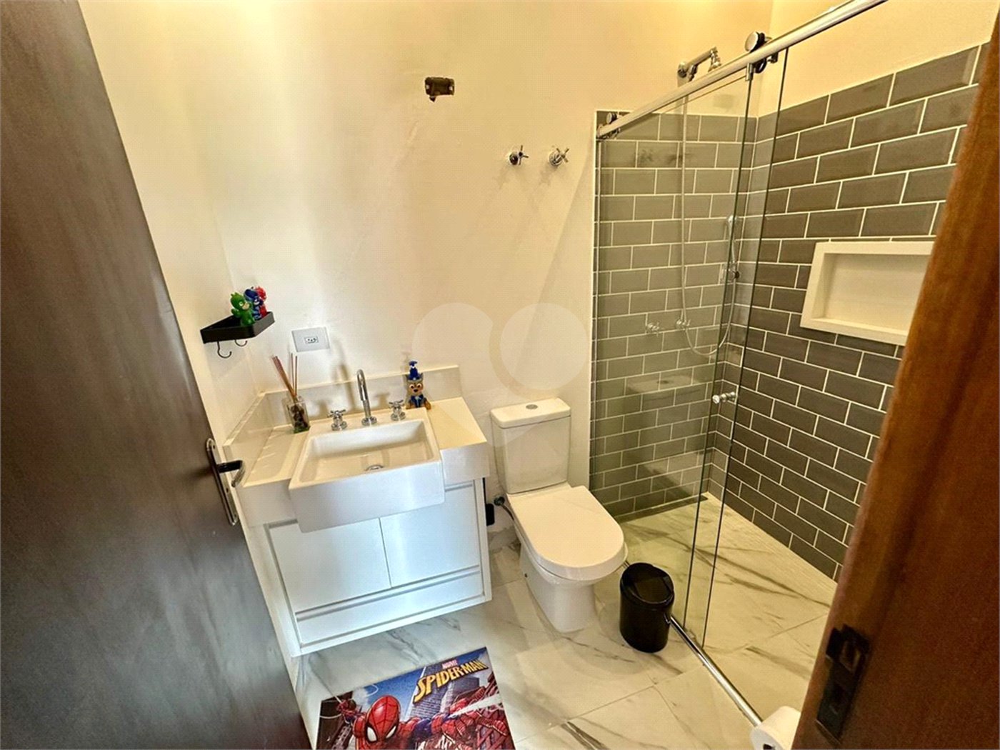 Casa à venda com 4 suítes no condomínio Gleba II, Mairiporã - SP