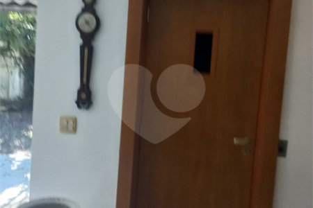 Casa à venda com 3 quartos, sendo 2 suítes, em Morumbi, São Paulo, SP