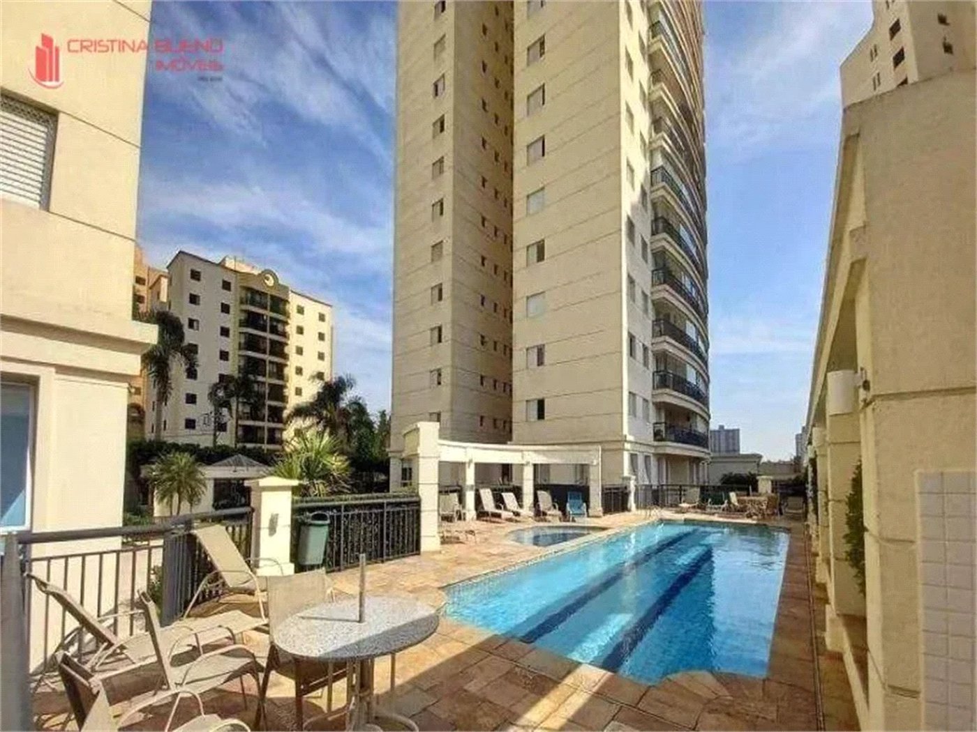 Apartamento à venda com 3 quartos, sendo 1 suíte, em Vila Sônia, São Paulo, SP