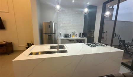Casa à venda com 4 quartos, sendo 2 suítes, no condomínio Residencial Golden Ville, Itapetininga - SP